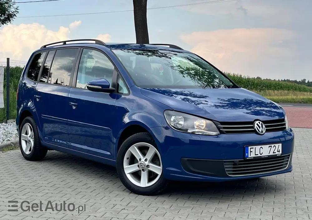 VOLKSWAGEN Touran 