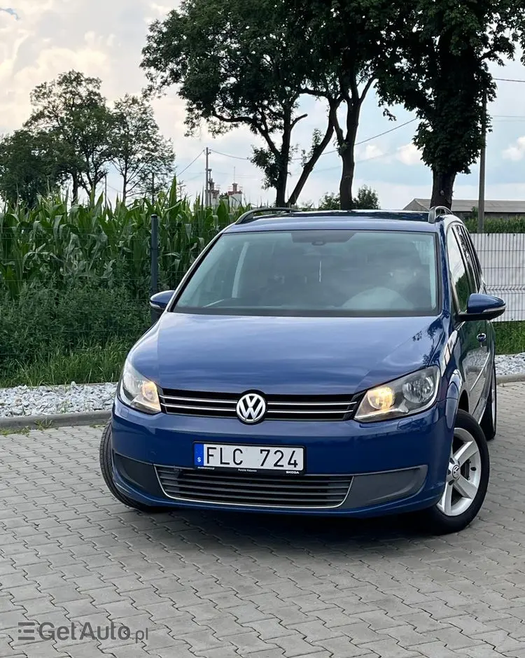 VOLKSWAGEN Touran 
