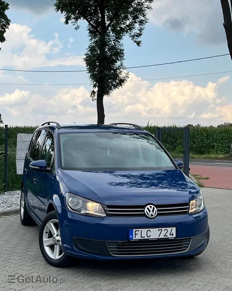 VOLKSWAGEN Touran 