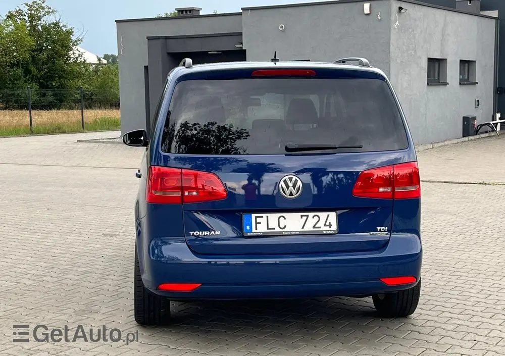 VOLKSWAGEN Touran 