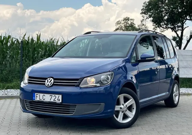 VOLKSWAGEN Touran 