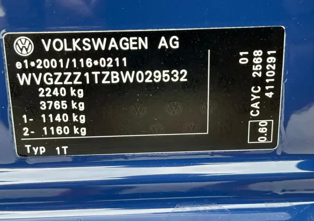 VOLKSWAGEN Touran 