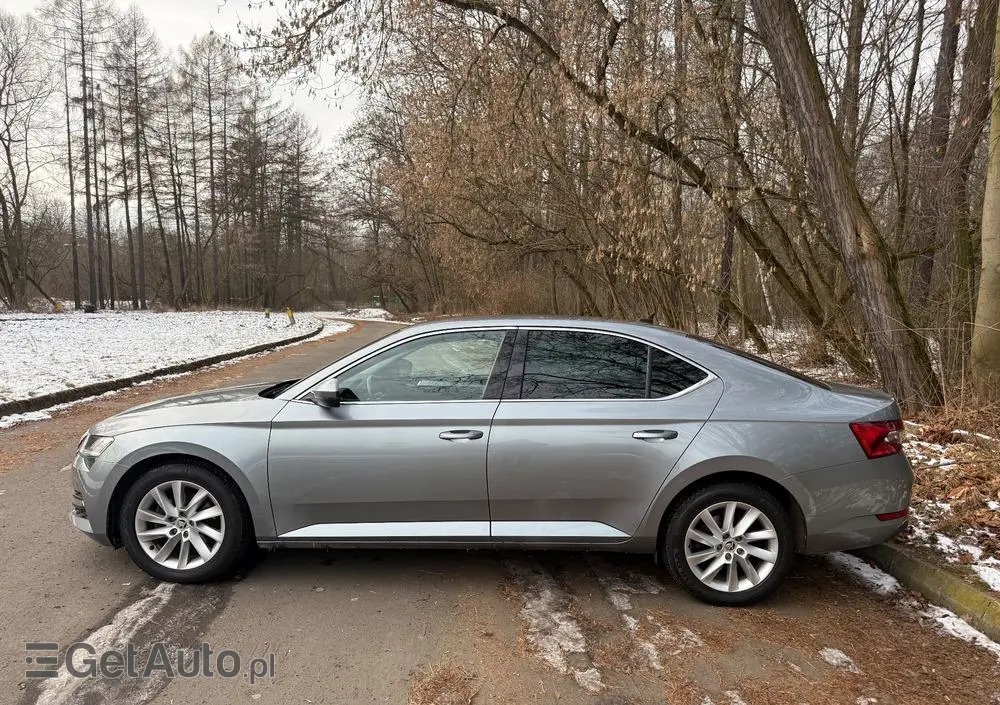 SKODA Superb 2.0 TDI SCR 4x4 Ambition DSG