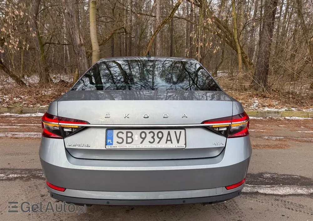 SKODA Superb 2.0 TDI SCR 4x4 Ambition DSG
