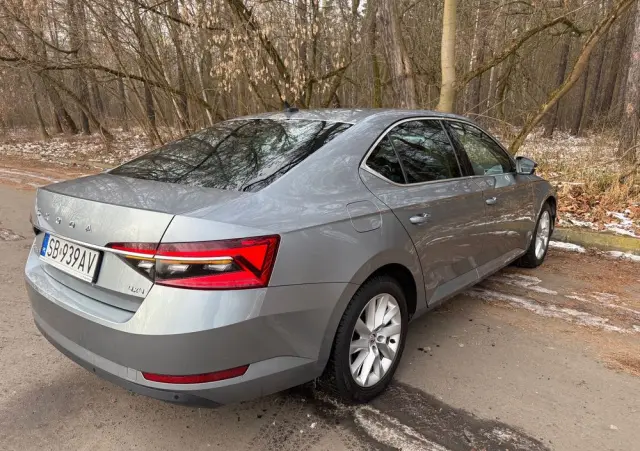 SKODA Superb 2.0 TDI SCR 4x4 Ambition DSG