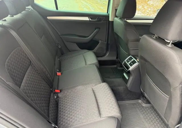 SKODA Superb 2.0 TDI SCR 4x4 Ambition DSG