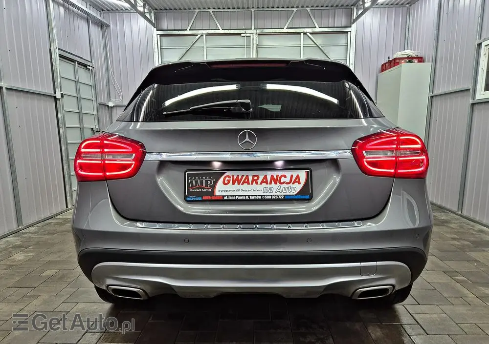 MERCEDES-BENZ GLA 180 Edition 1