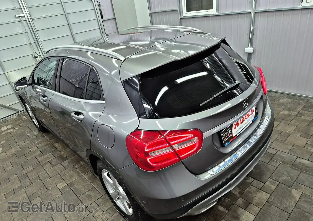 MERCEDES-BENZ GLA 180 Edition 1
