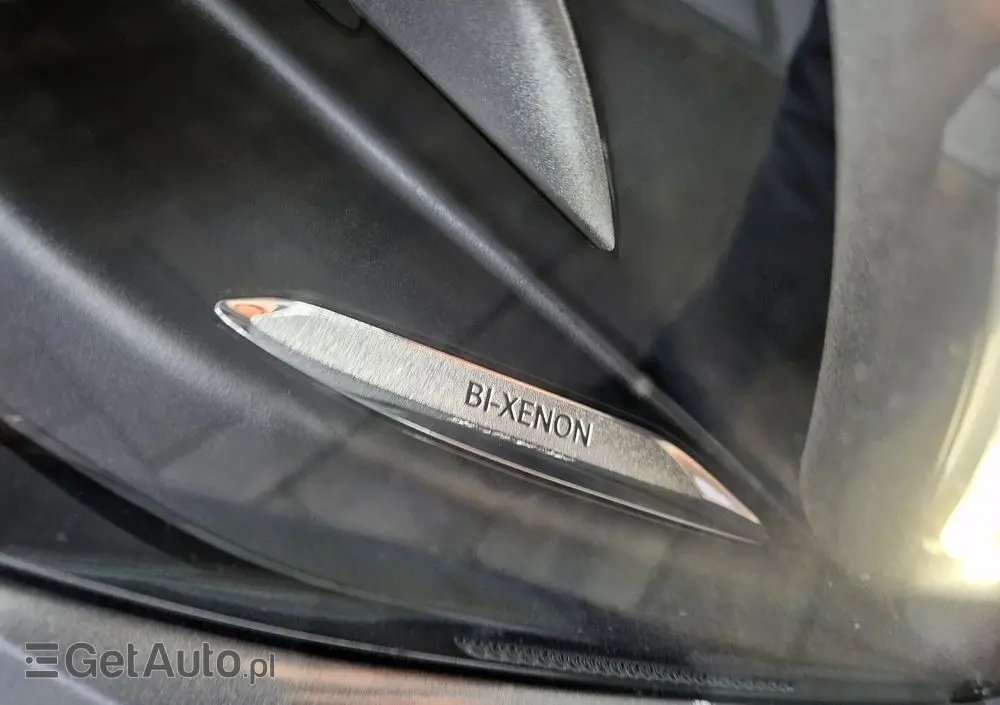 MERCEDES-BENZ GLA 180 Edition 1