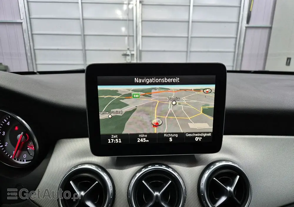 MERCEDES-BENZ GLA 180 Edition 1