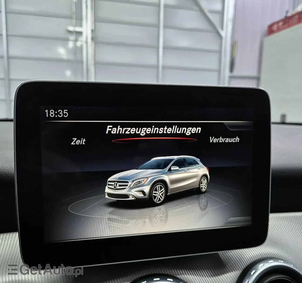 MERCEDES-BENZ GLA 180 Edition 1