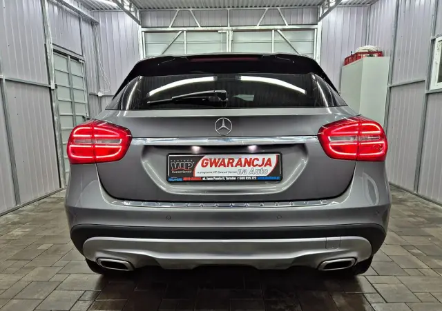 MERCEDES-BENZ GLA 180 Edition 1