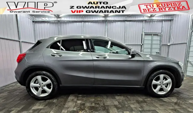 MERCEDES-BENZ GLA 180 Edition 1