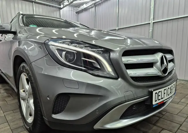 MERCEDES-BENZ GLA 180 Edition 1