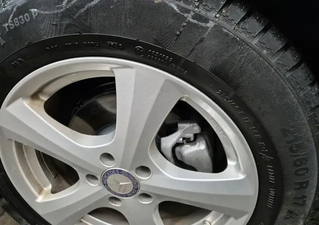 MERCEDES-BENZ GLA 180 Edition 1