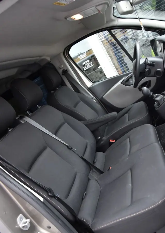 RENAULT Trafic ENERGY Combi Expression