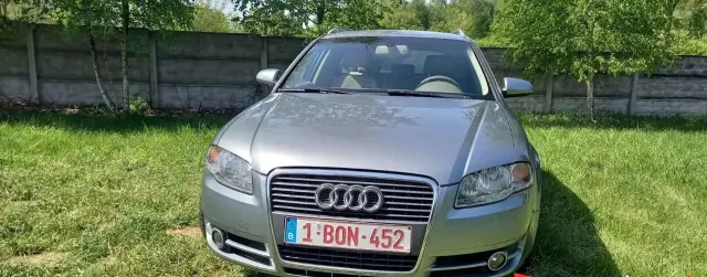 AUDI A4 2.5 TDI V6 (163 KM)
