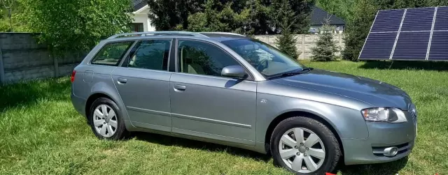 AUDI A4 2.5 TDI V6 (163 KM)