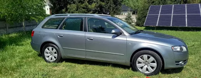 AUDI A4 2.5 TDI V6 (163 KM)