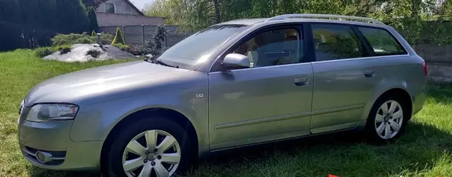 AUDI A4 2.5 TDI V6 (163 KM)