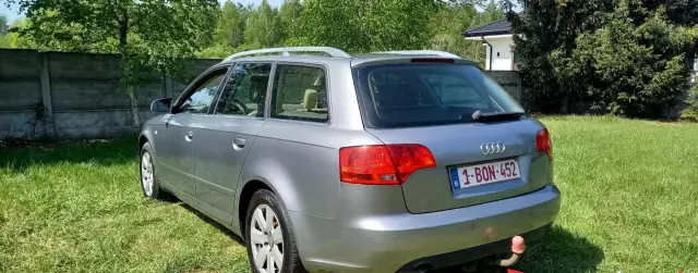 AUDI A4 2.5 TDI V6 (163 KM)