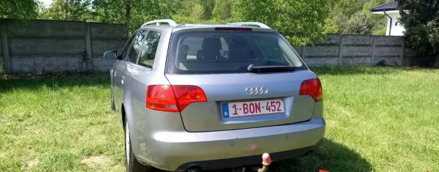 AUDI A4 2.5 TDI V6 (163 KM)
