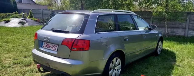 AUDI A4 2.5 TDI V6 (163 KM)