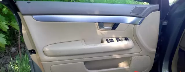 AUDI A4 2.5 TDI V6 (163 KM)