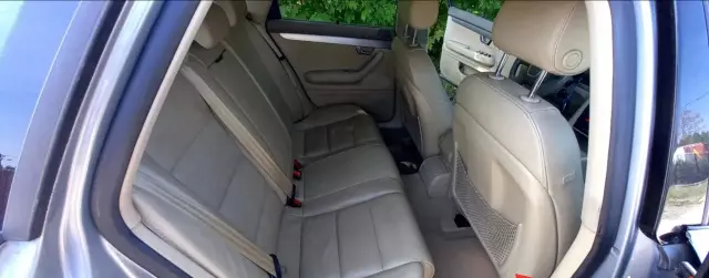 AUDI A4 2.5 TDI V6 (163 KM)