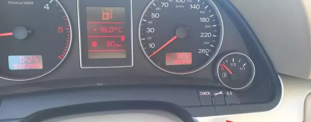 AUDI A4 2.5 TDI V6 (163 KM)