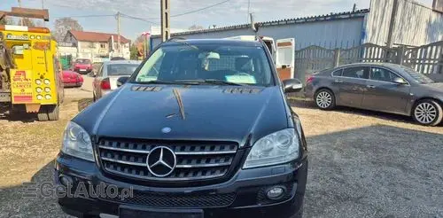 MERCEDES-BENZ ML 