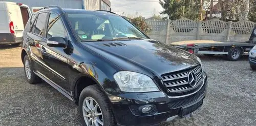 MERCEDES-BENZ ML 