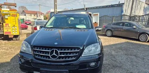 MERCEDES-BENZ ML 