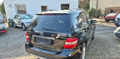MERCEDES-BENZ ML 