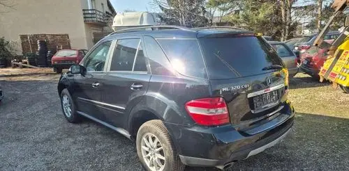 MERCEDES-BENZ ML 