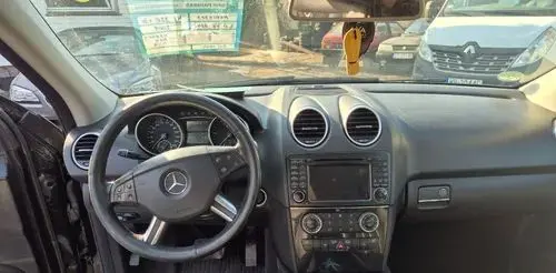 MERCEDES-BENZ ML 