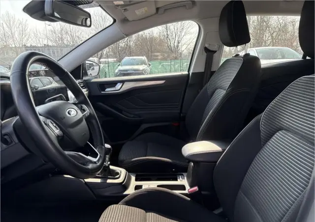 FORD Focus 1.5 EcoBlue STart-Stopp-System TITANIUM