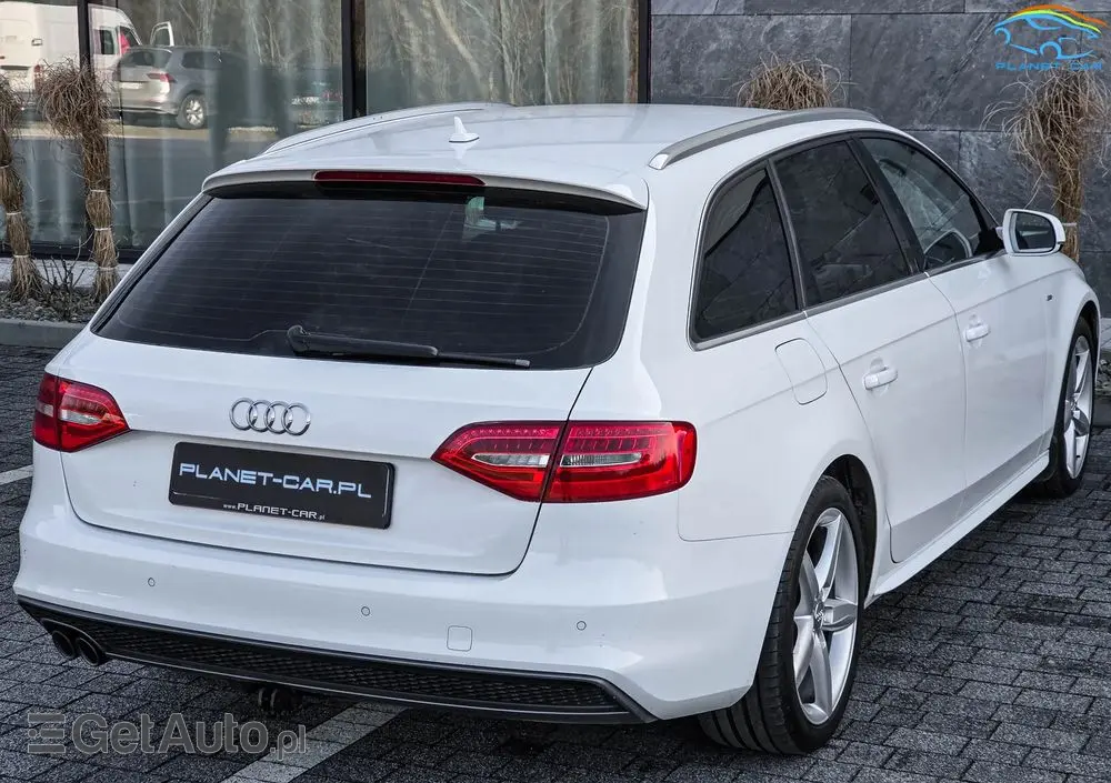 AUDI A4 Avant 2.0 TDI DPF clean diesel quattro S line Sportpaket