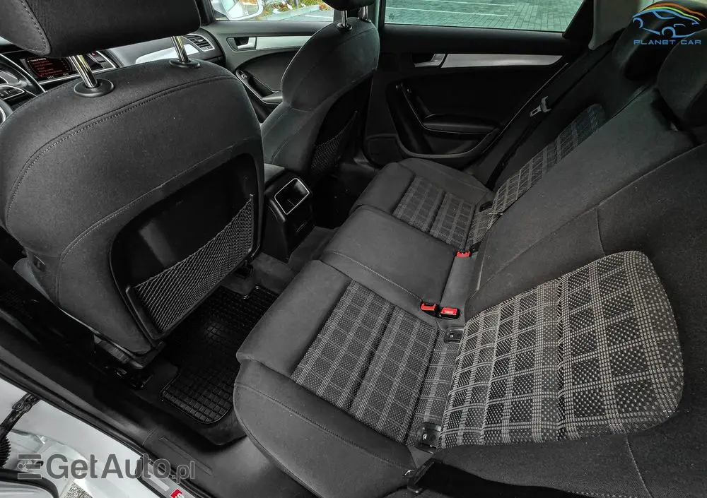 AUDI A4 Avant 2.0 TDI DPF clean diesel quattro S line Sportpaket