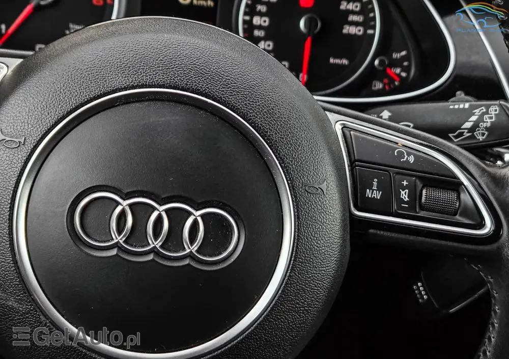 AUDI A4 Avant 2.0 TDI DPF clean diesel quattro S line Sportpaket