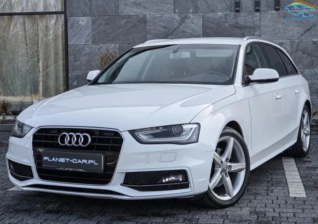 AUDI A4 Avant 2.0 TDI DPF clean diesel quattro S line Sportpaket