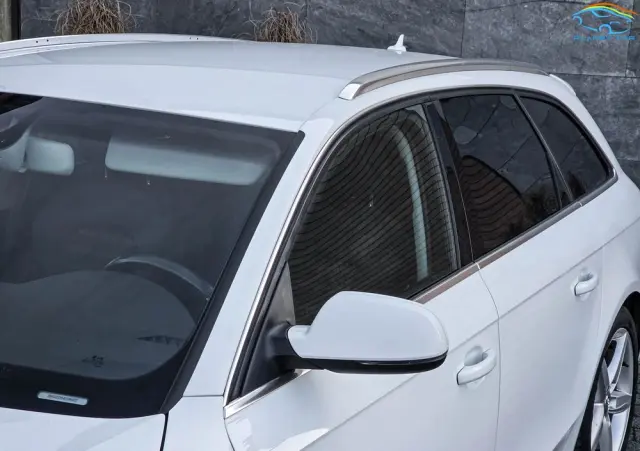 AUDI A4 Avant 2.0 TDI DPF clean diesel quattro S line Sportpaket