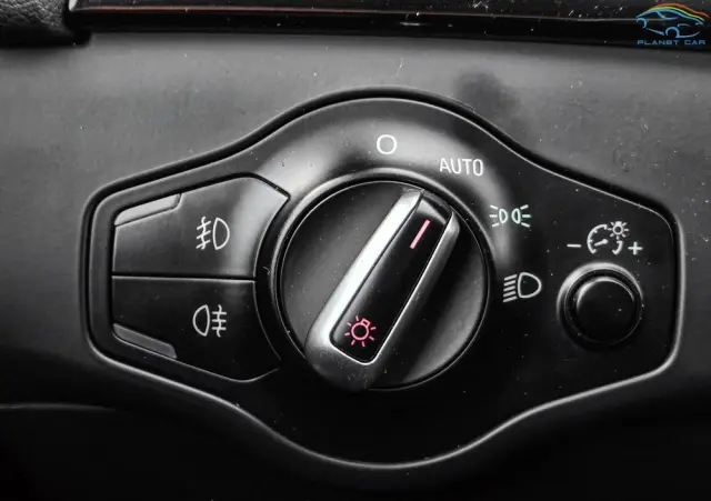 AUDI A4 Avant 2.0 TDI DPF clean diesel quattro S line Sportpaket