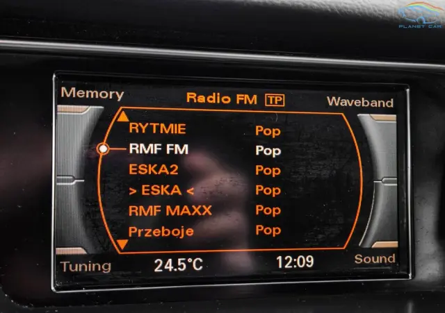 AUDI A4 Avant 2.0 TDI DPF clean diesel quattro S line Sportpaket