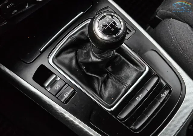 AUDI A4 Avant 2.0 TDI DPF clean diesel quattro S line Sportpaket