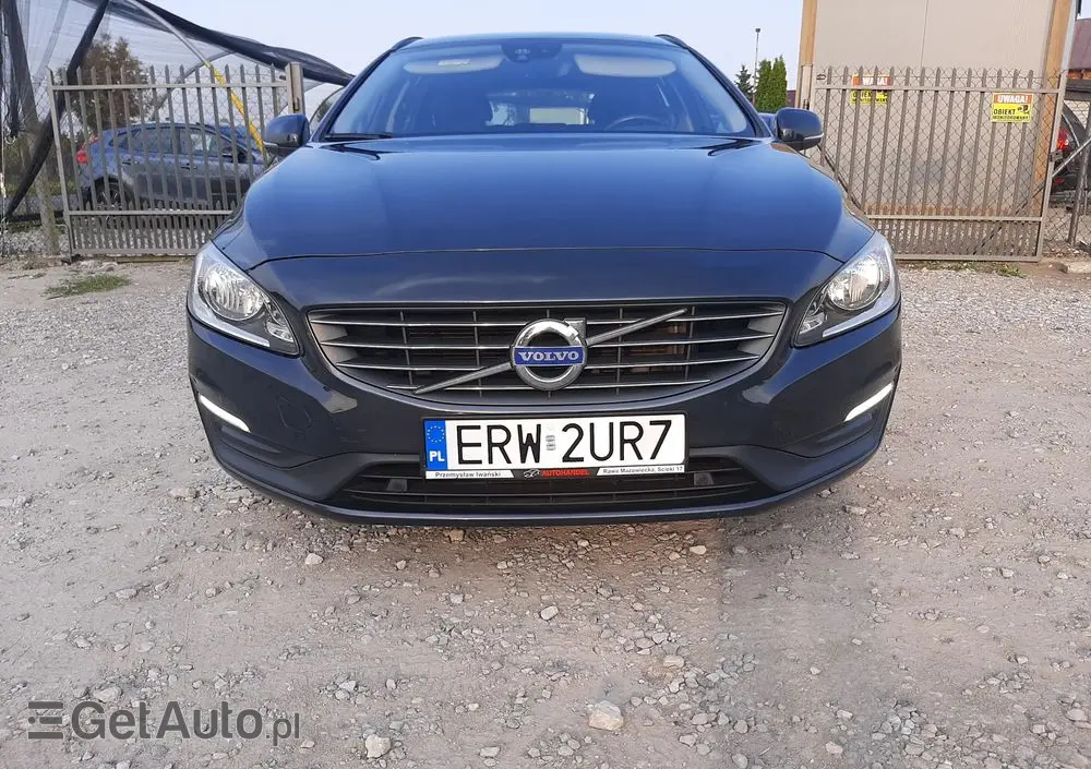 VOLVO V60 D3 Geartronic Summum