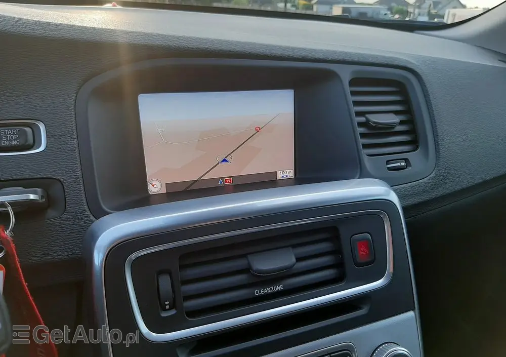 VOLVO V60 D3 Geartronic Summum