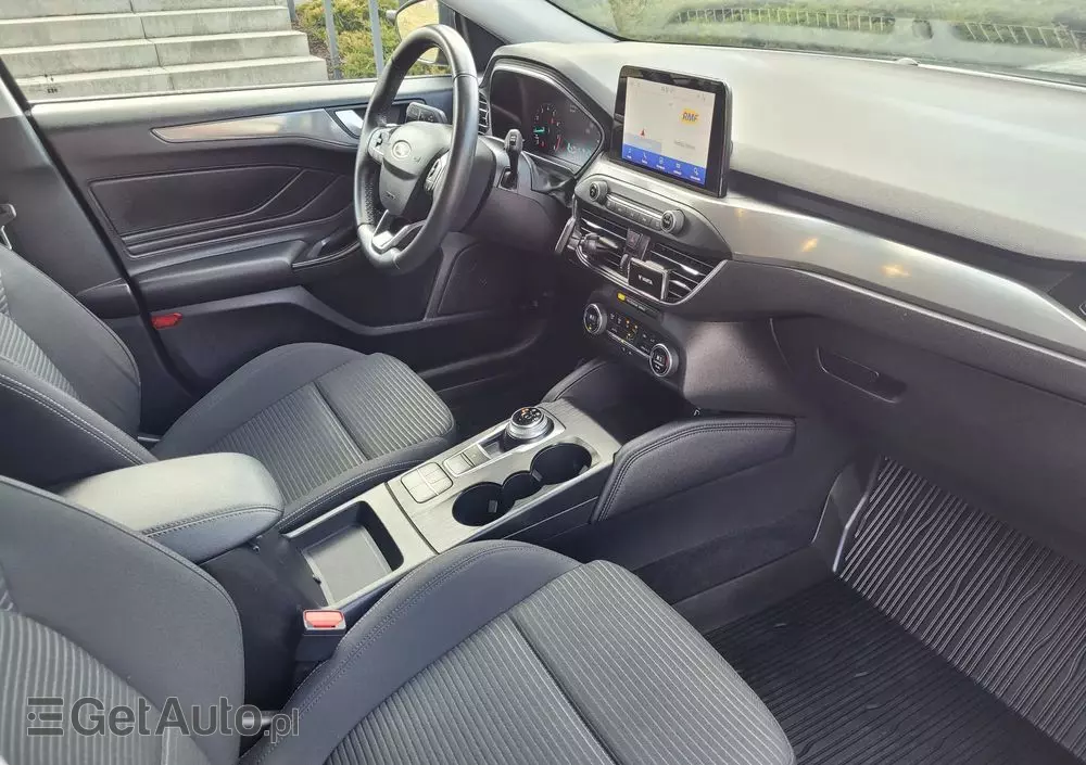 FORD Focus Turnier 1.0 EcoBoost Start-Stopp-System TITANIUM