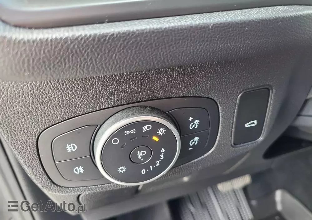 FORD Focus Turnier 1.0 EcoBoost Start-Stopp-System TITANIUM