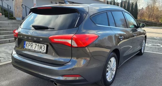 FORD Focus Turnier 1.0 EcoBoost Start-Stopp-System TITANIUM